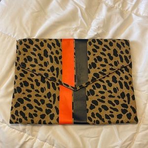 Stella & Dot clutch